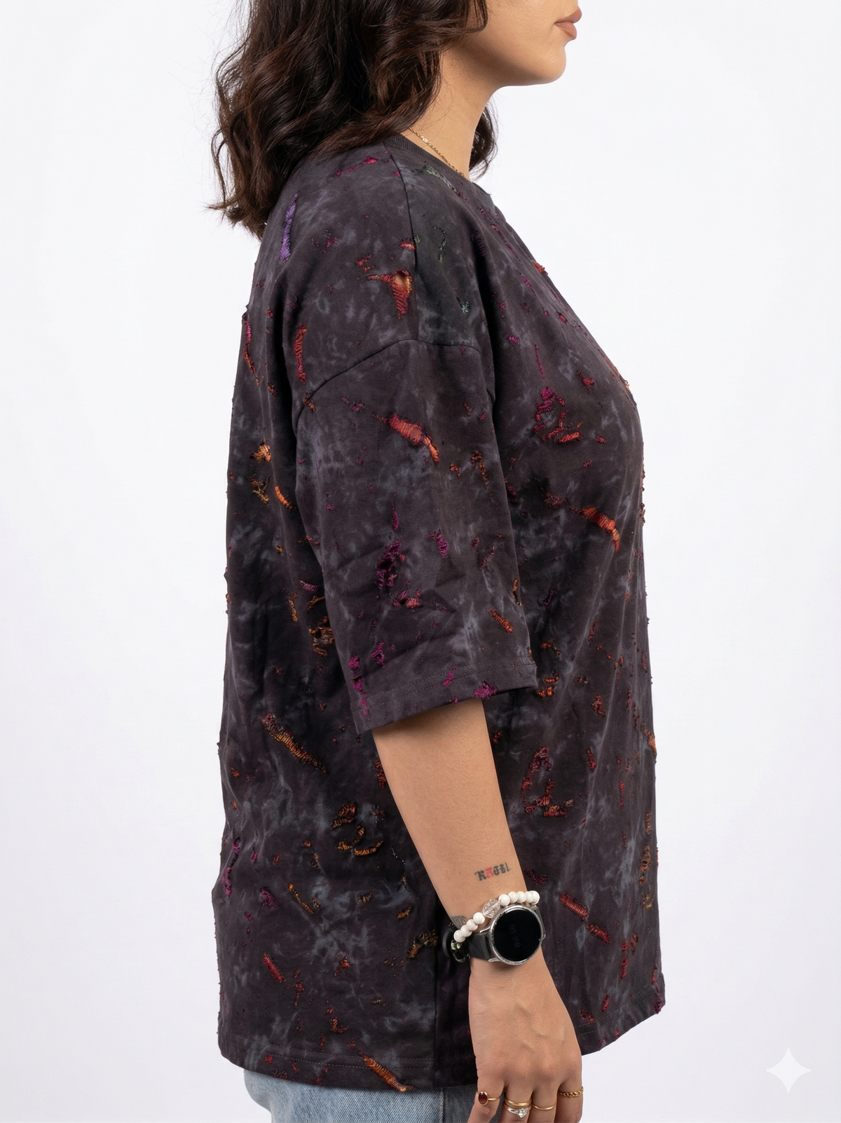 SHAMAL acid washed oversized tee side profile