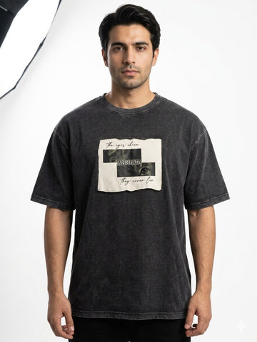The Silent Gaze Unisex Boxy Fit T-Shirt – 100% Premium Cotton, Soft & Breathable, Oversized Streetwear with Vintage Wash Graphic